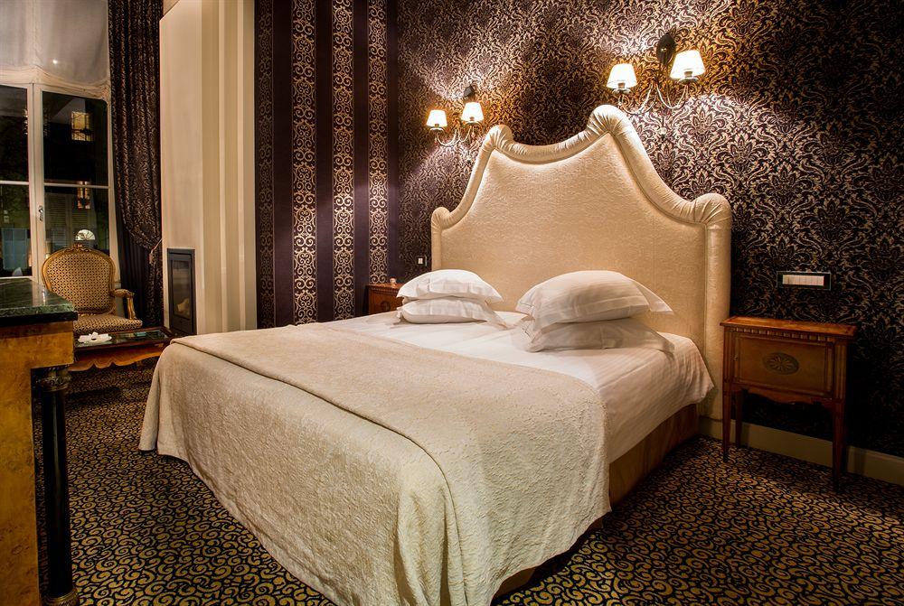 Boutique Hotel Die Swaene Bruges Exterior photo